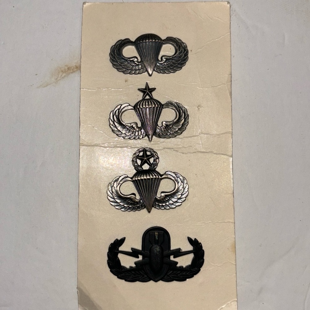 Military Army Airforce pins
